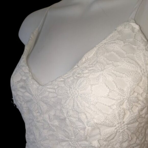 White Maxi Dress with Lace Size XS NEW NWT - Picture 4 of 6